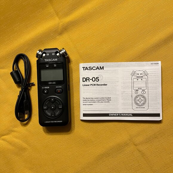 Tascam DR-05 Portable Digital Recorder - Picture 2 of 8